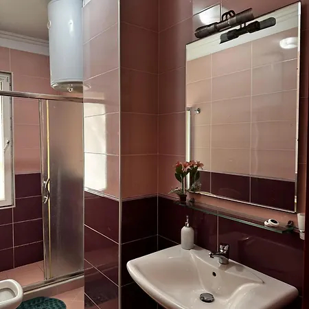 In Durres Elio Appartement Golem (Tirana)