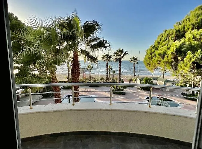 In Durres Elio Golem (Tirana)