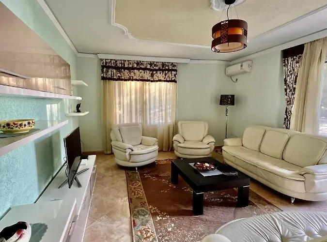 In Durres Elio Golem (Tirana)